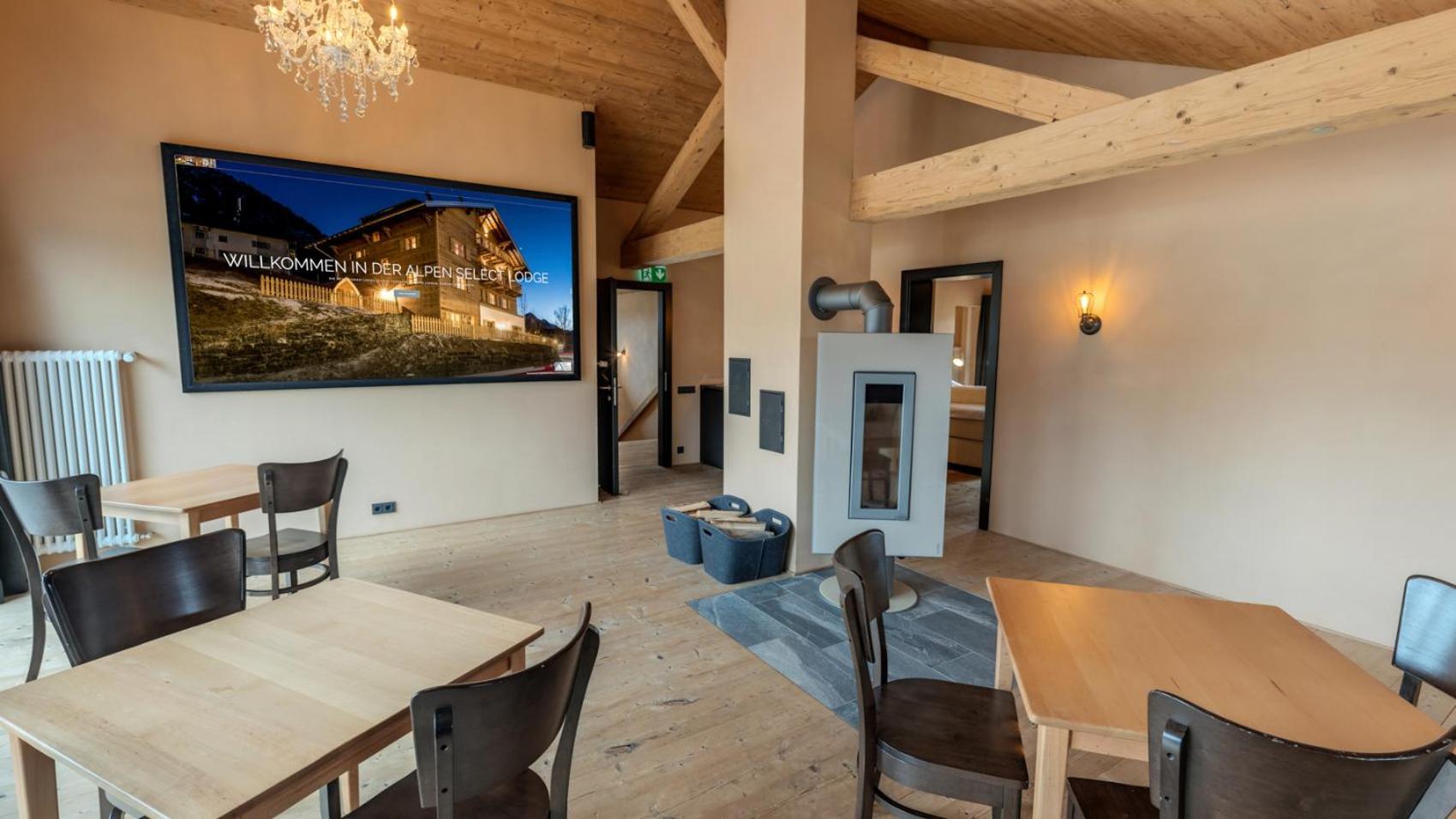 Alpen Select Lodge Kleinwalsertal Riezlern Exterior photo
