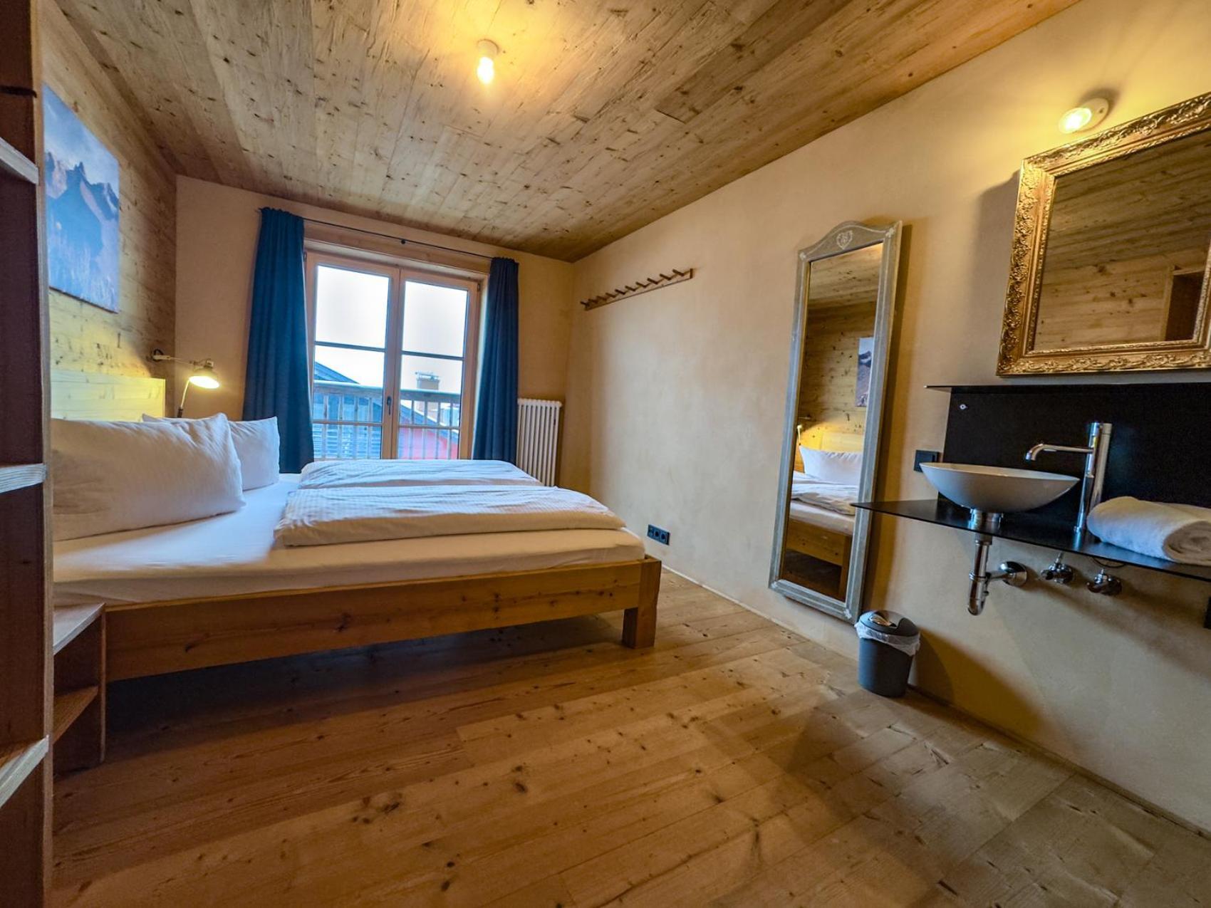 Alpen Select Lodge Kleinwalsertal Riezlern Exterior photo